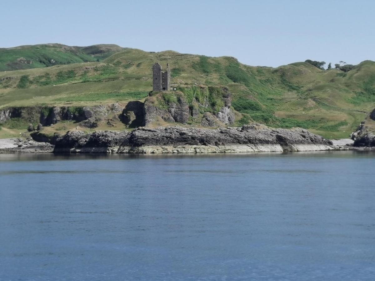 Oban Youth Hostel Kültér fotó Dunskey Castle