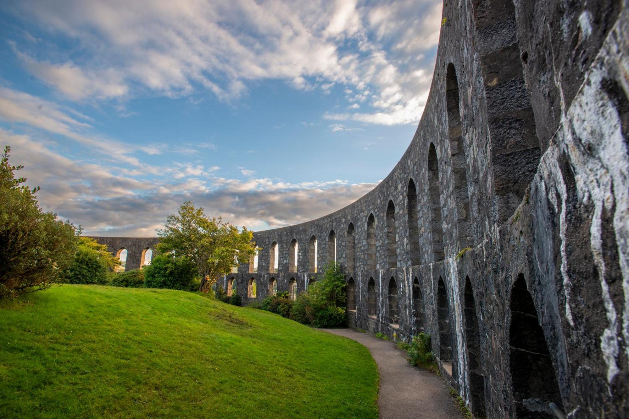 Oban Youth Hostel Kültér fotó The Round Church of St. Canice